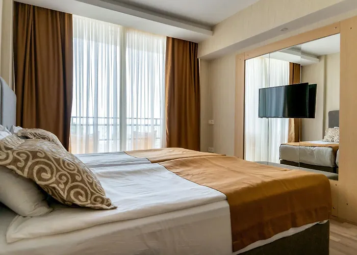 Diamonds Club Kemer Otel 5*