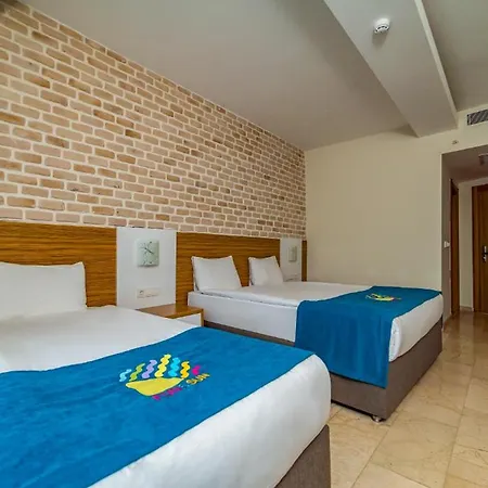 Diamonds Club Kemer Otel 5*