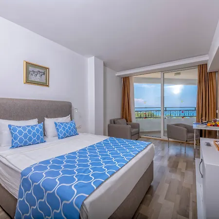 Diamonds Club Kemer 5* Göynük